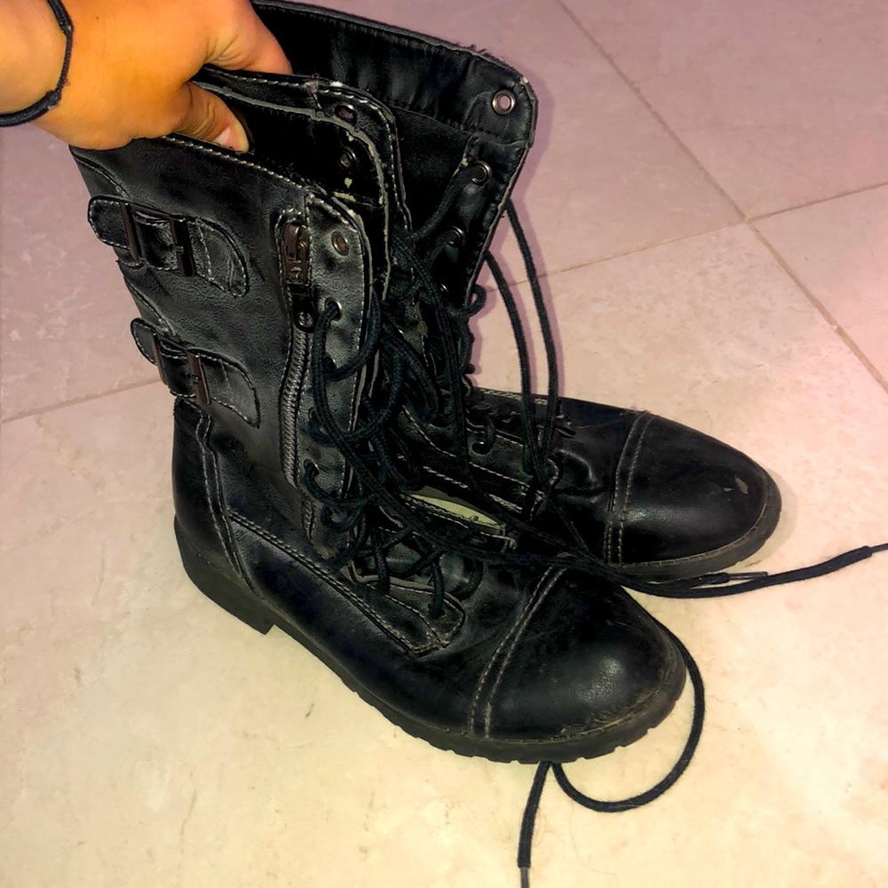 combat boots